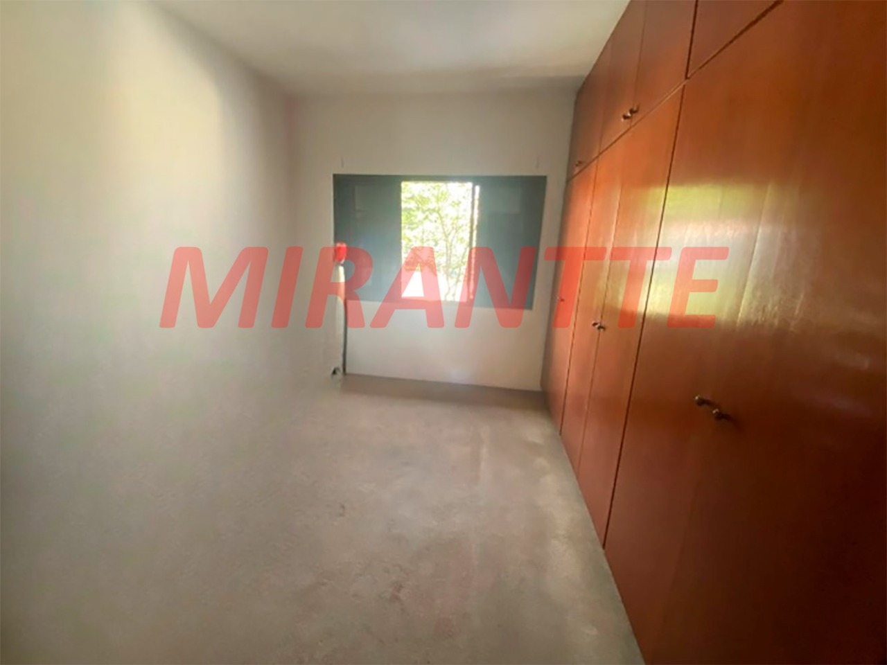 Sobrado de 266m² com 4 quartos em Moema