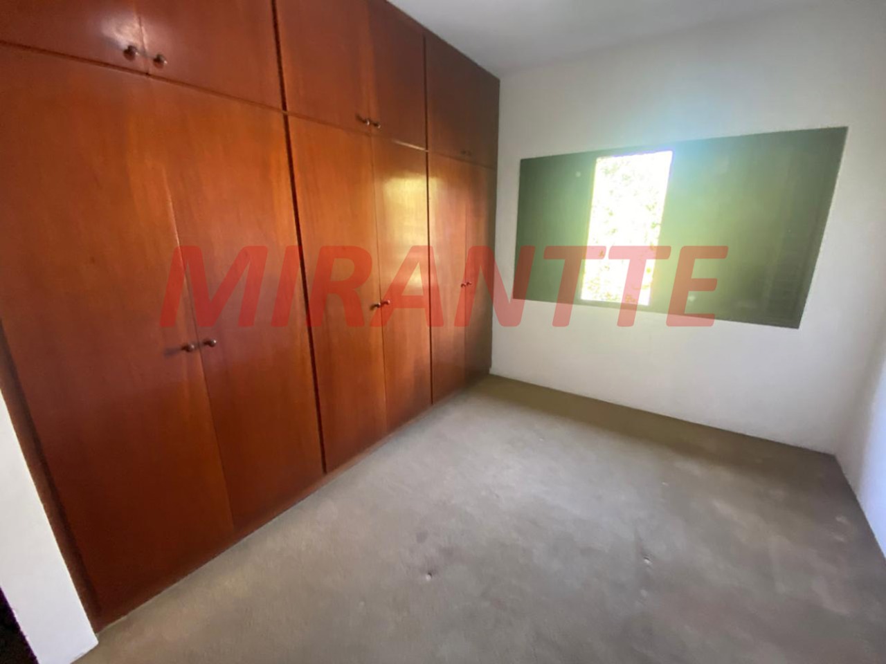 Sobrado de 266m² com 4 quartos em Moema