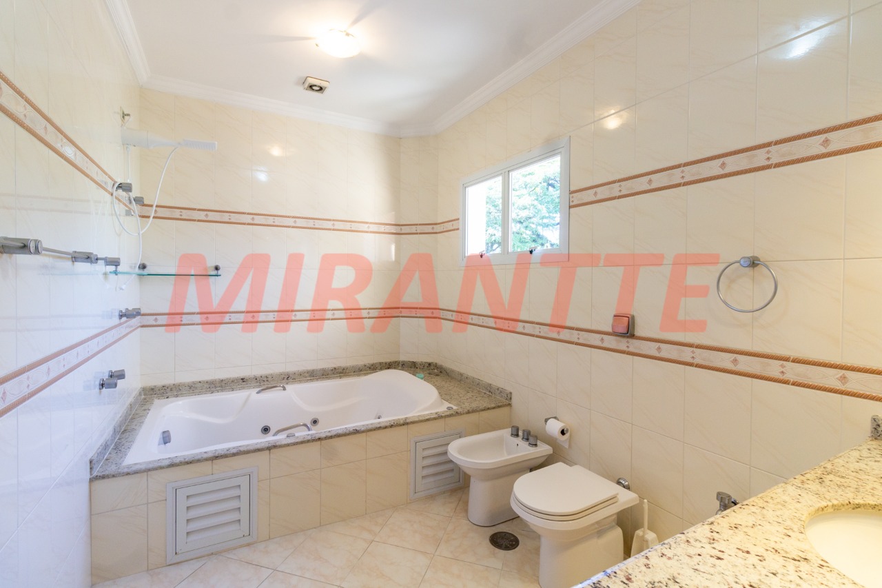 Sobrado de 492m² com 4 quartos em Vila Albertina