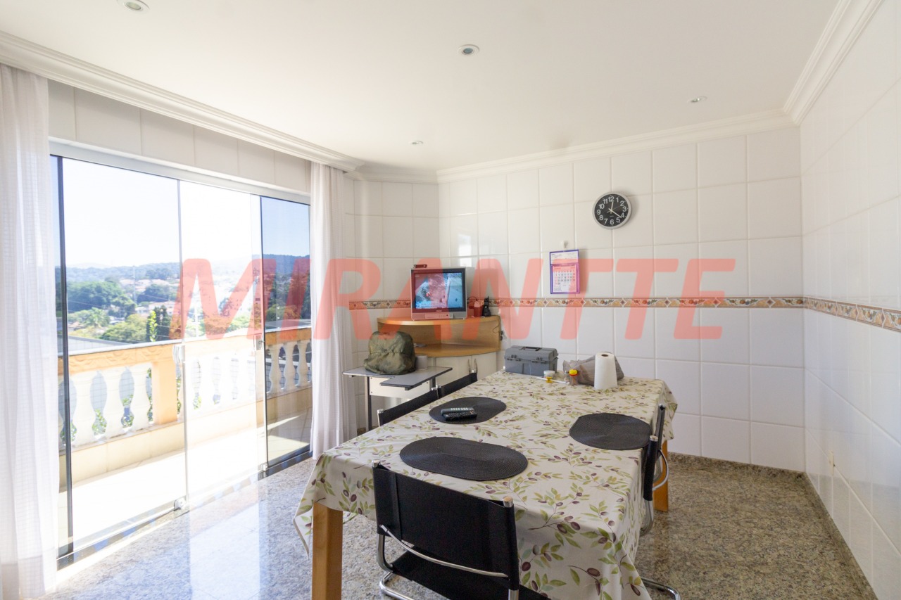 Sobrado de 492m² com 4 quartos em Vila Albertina
