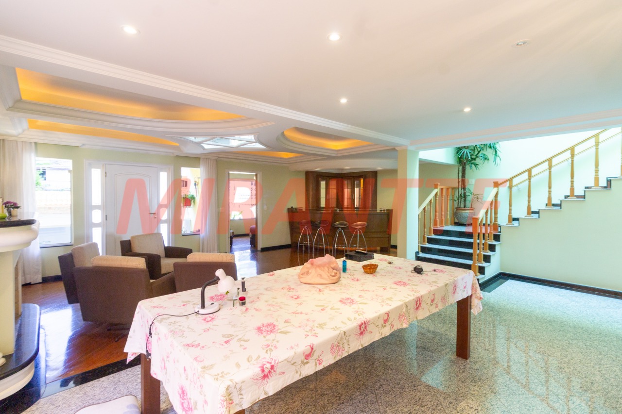 Sobrado de 492m² com 4 quartos em Vila Albertina