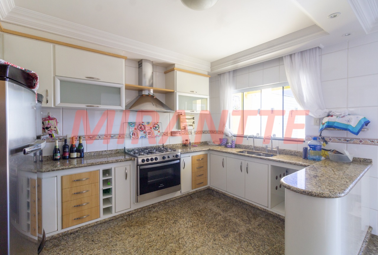 Sobrado de 492m² com 4 quartos em Vila Albertina