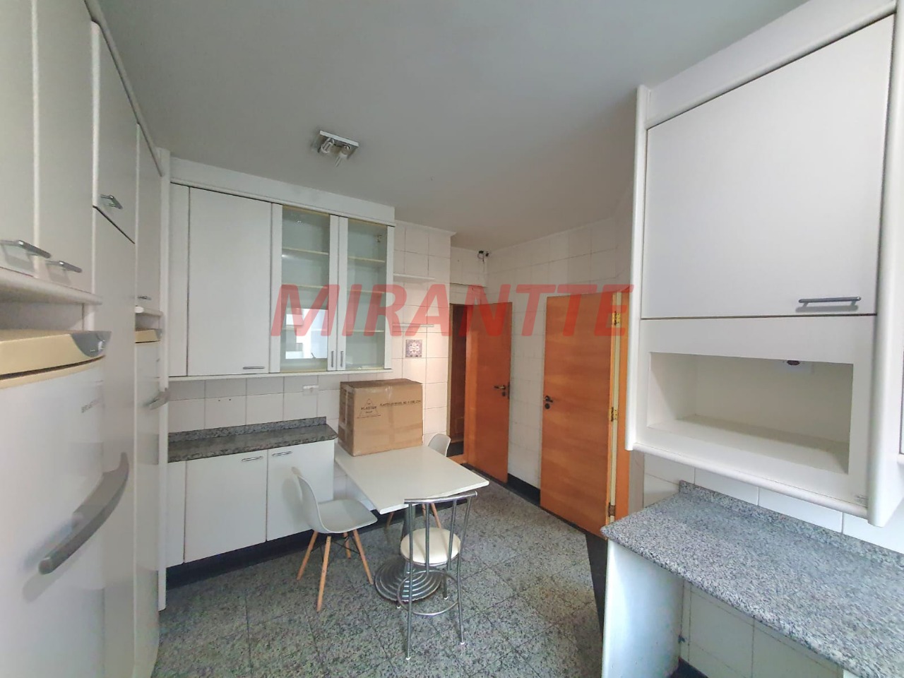 Apartamento de 160m² com 3 quartos em Santana