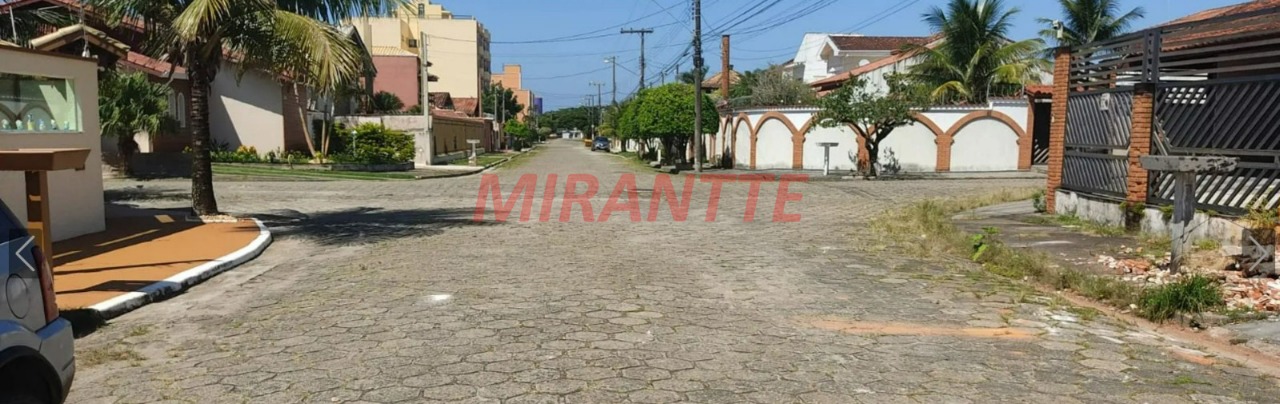Casa terrea de 131m² com 3 quartos em Balneário Três Marias