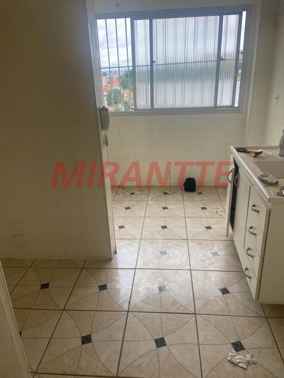 Apartamento de 60m² com 2 quartos em Jardim São Sebastião