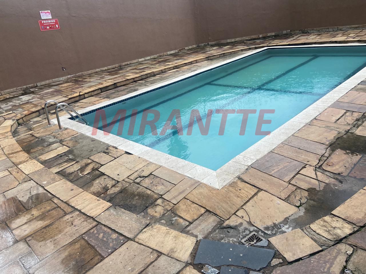 Apartamento de 60m² com 2 quartos em Jardim São Sebastião