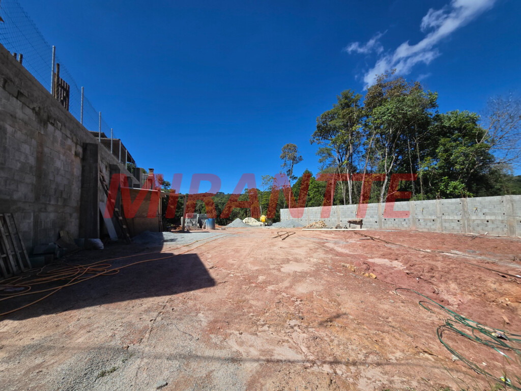 Terreno de 1540m² em Caraguata