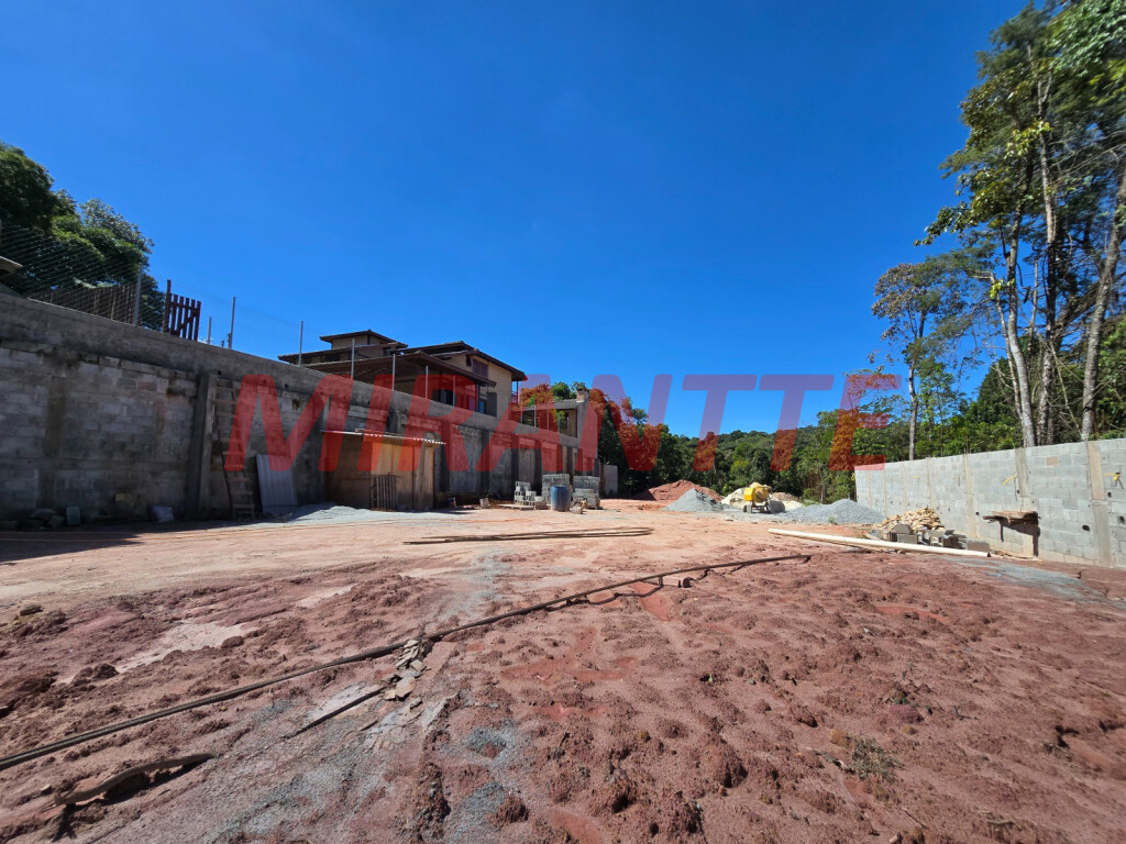 Terreno de 1540m² em Caraguata