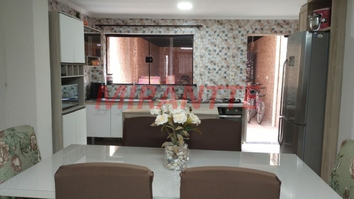 Sobrado de 70m² com 2 quartos em Parque Edu Chaves