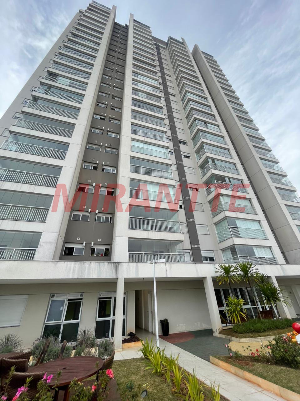 Apartamento de 65m² com 2 quartos em Vila Ester
