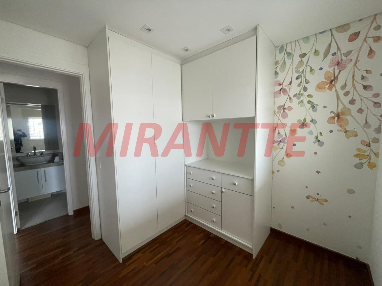 Apartamento de 65m² com 2 quartos em Vila Ester
