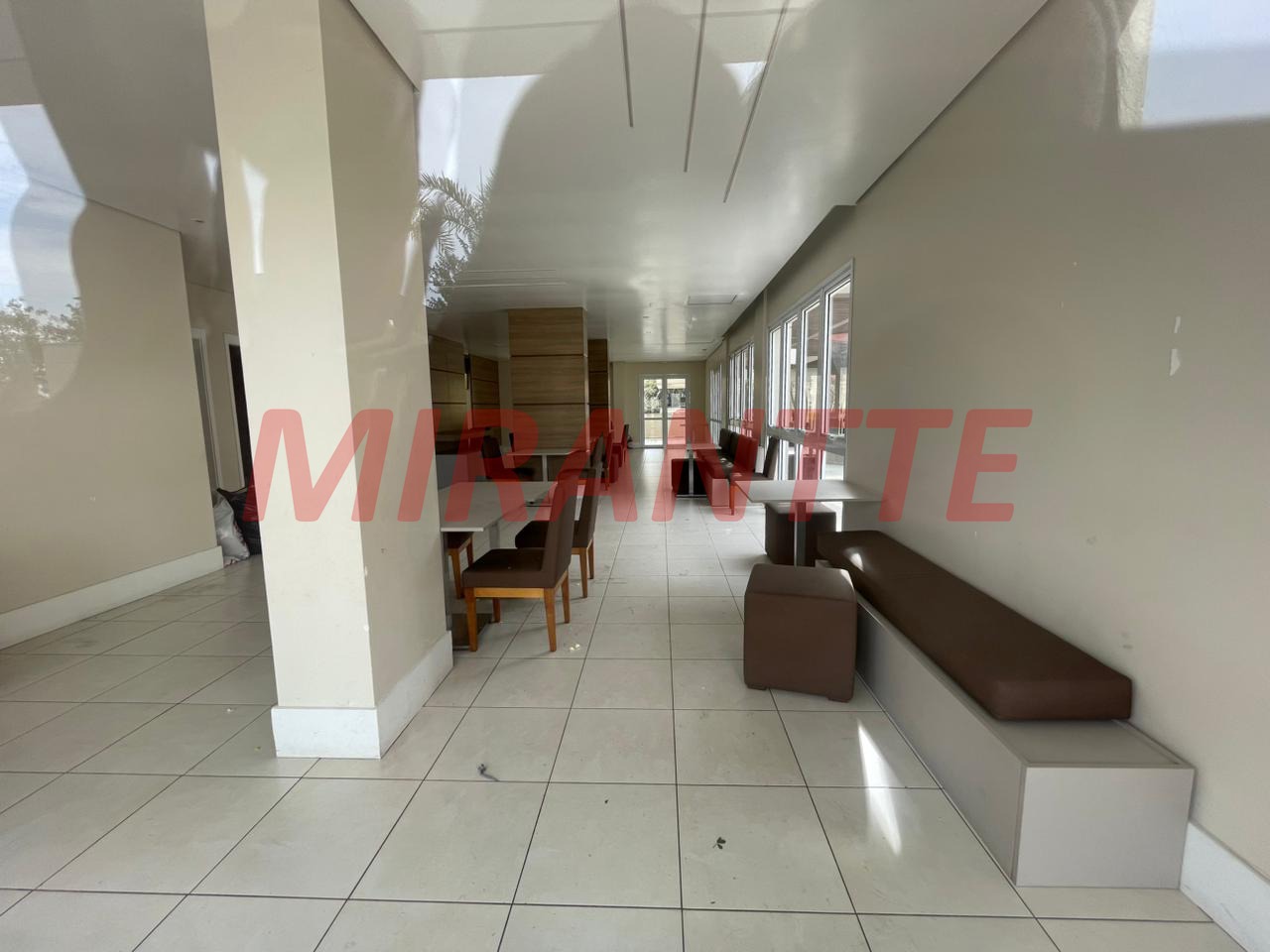 Apartamento de 65m² com 2 quartos em Vila Ester