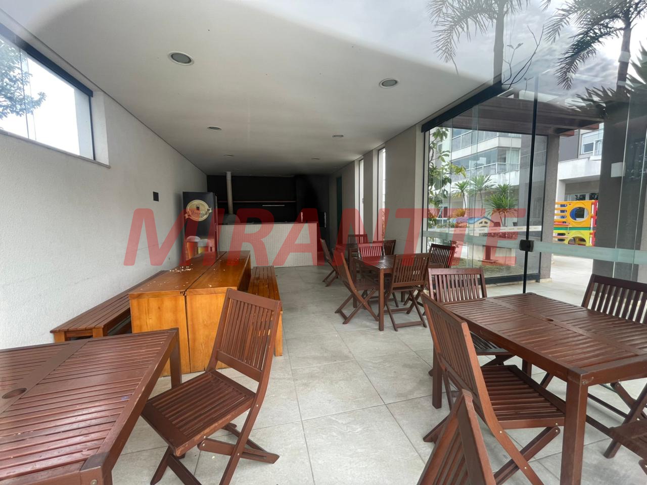 Apartamento de 65m² com 2 quartos em Vila Ester