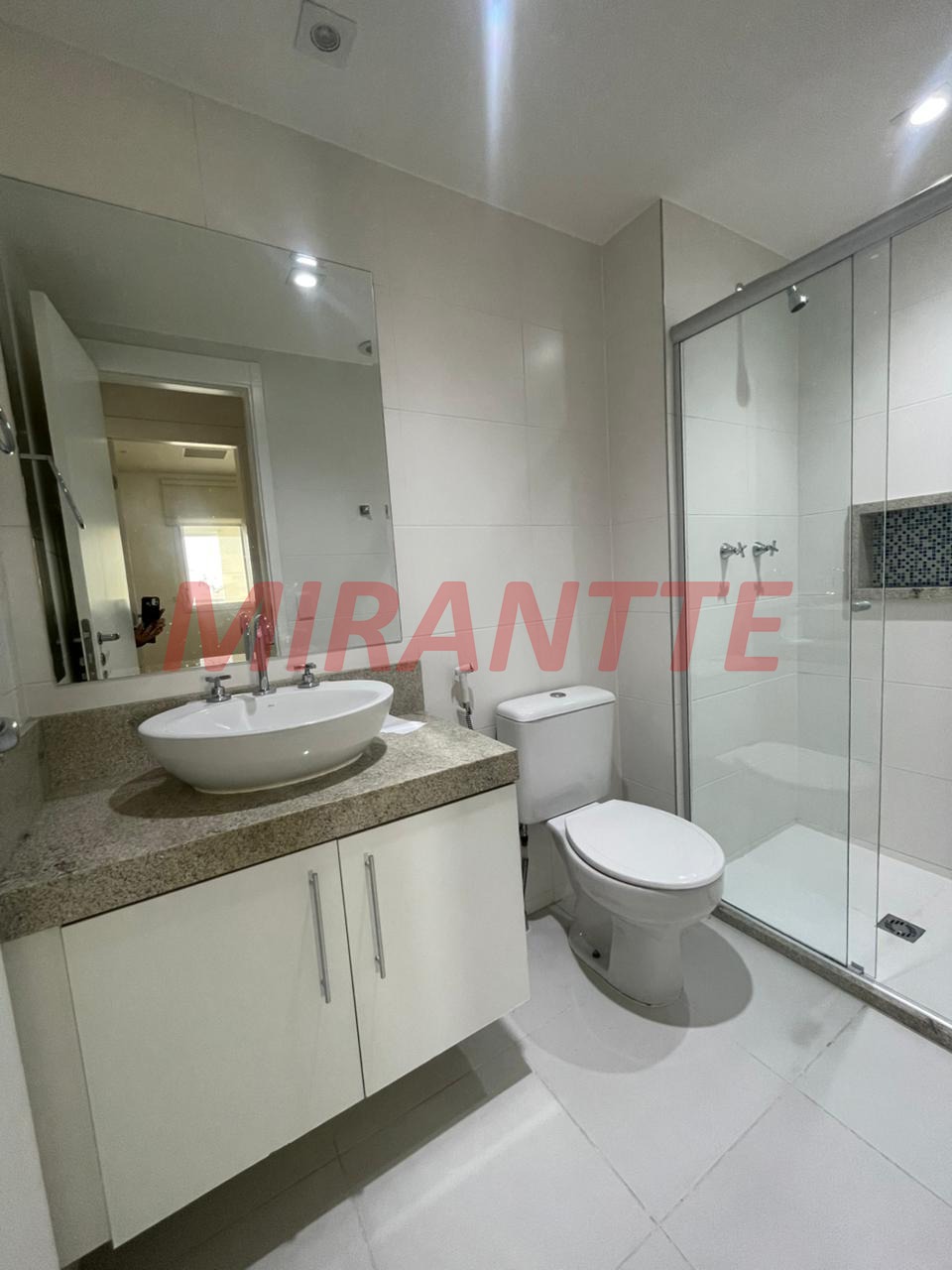 Apartamento de 65m² com 2 quartos em Vila Ester