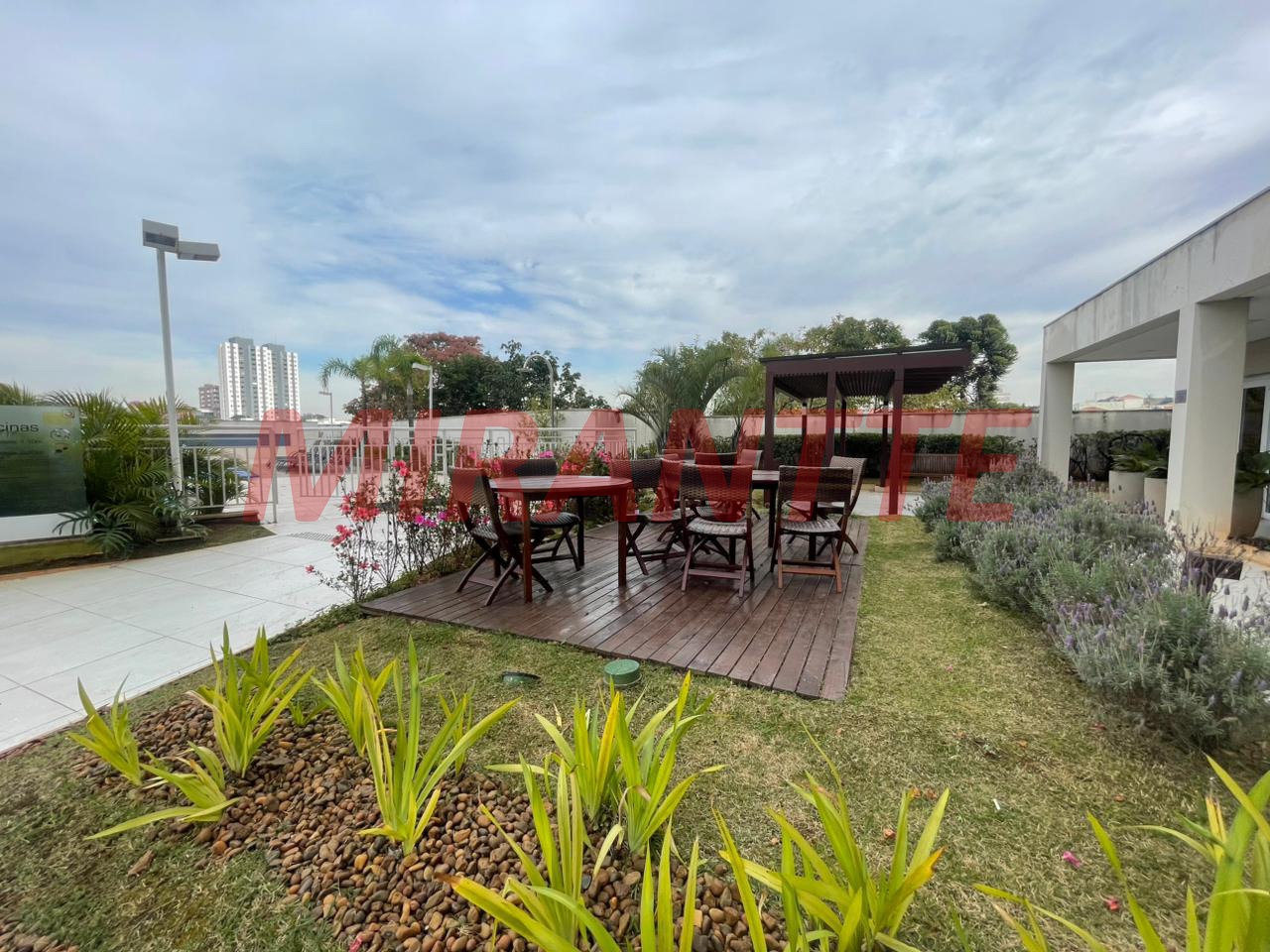 Apartamento de 65m² com 2 quartos em Vila Ester