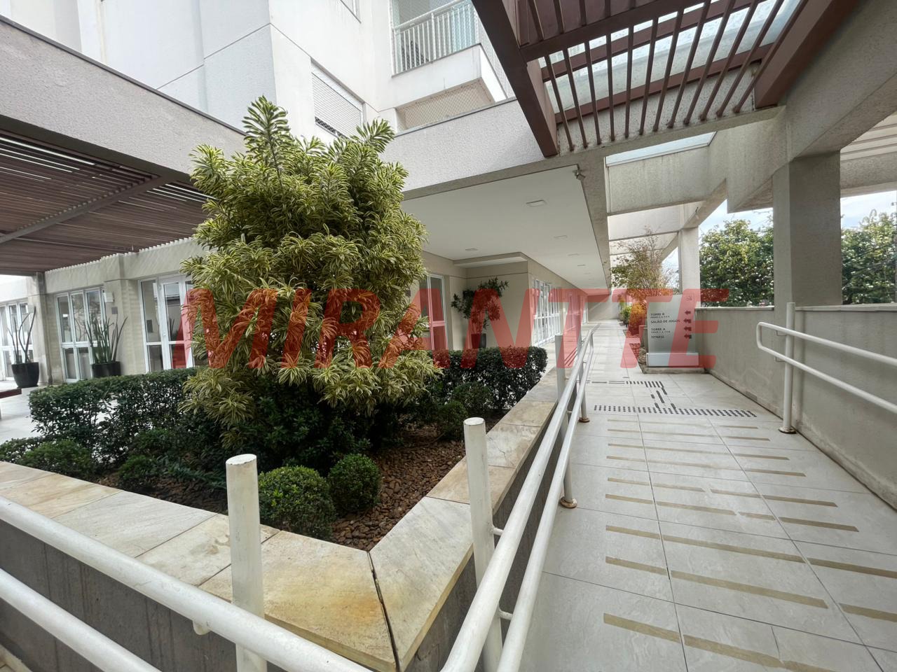 Apartamento de 65m² com 2 quartos em Vila Ester