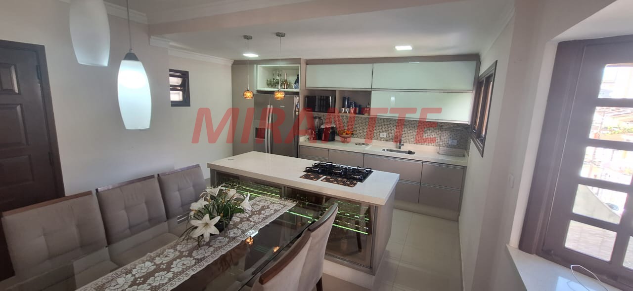 Sobrado de 480m² com 3 quartos em Santana