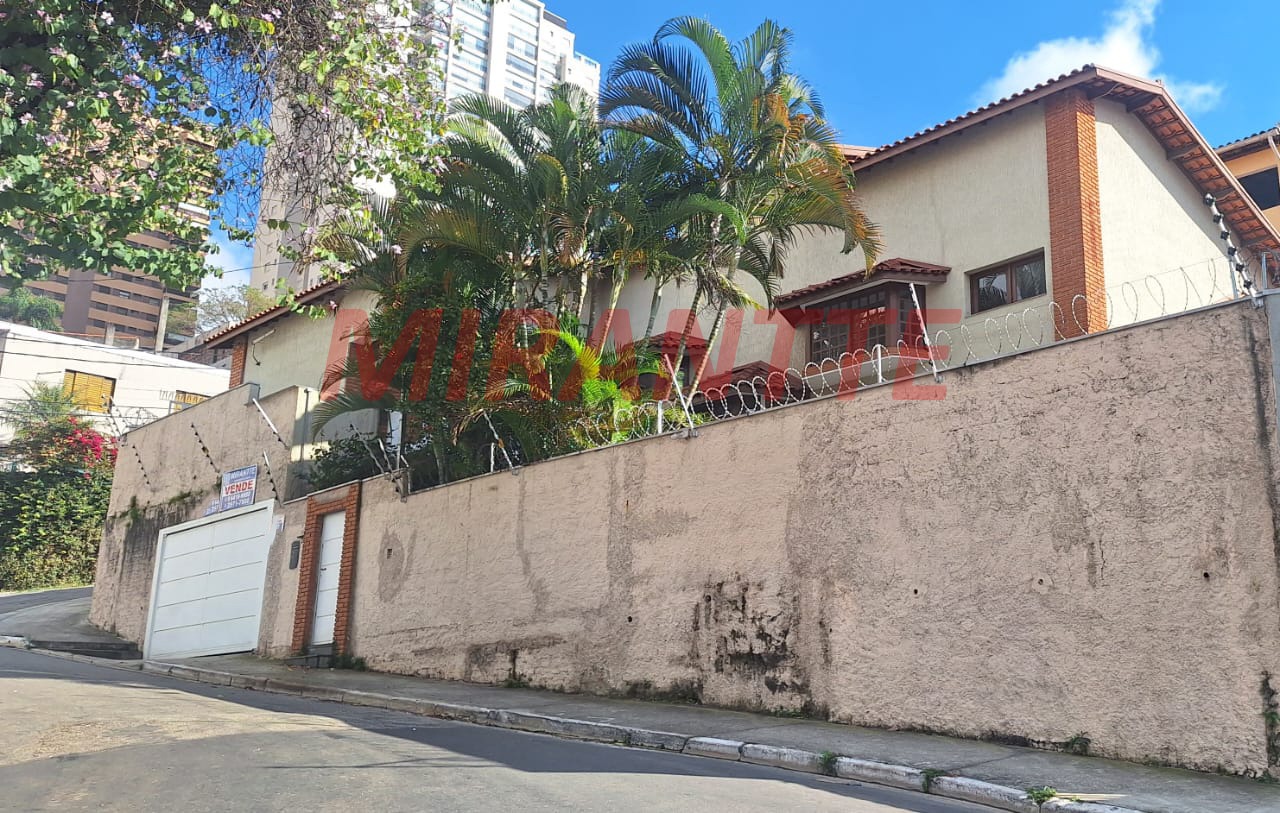 Sobrado de 480m² com 3 quartos em Santana