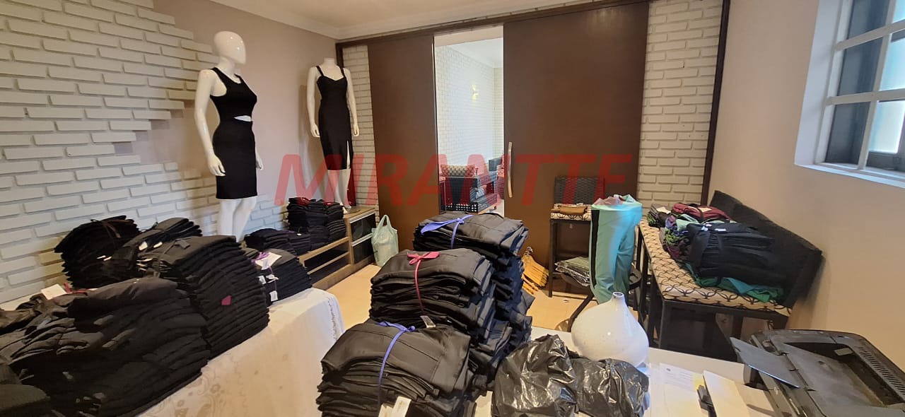 Sobrado de 480m² com 3 quartos em Santana