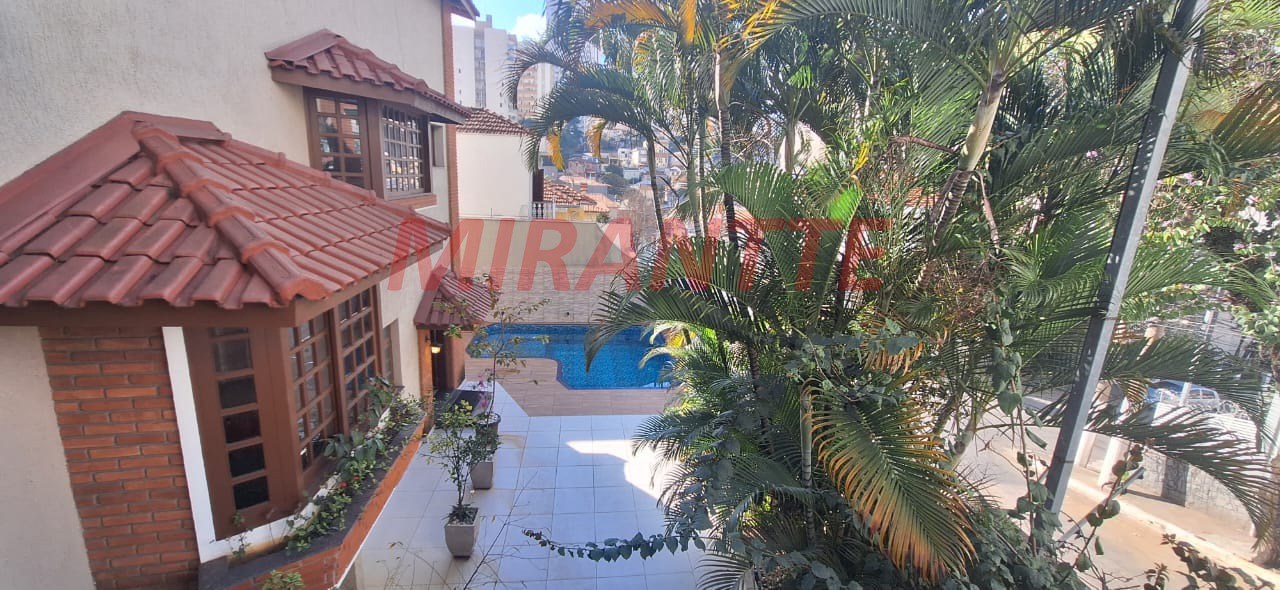 Sobrado de 480m² com 3 quartos em Santana