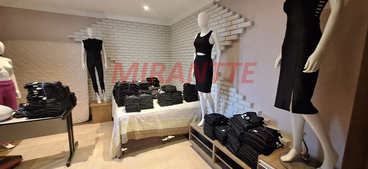 Sobrado de 480m² com 3 quartos em Santana