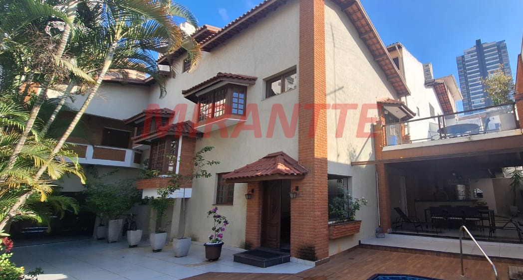 Sobrado de 480m² com 3 quartos em Santana
