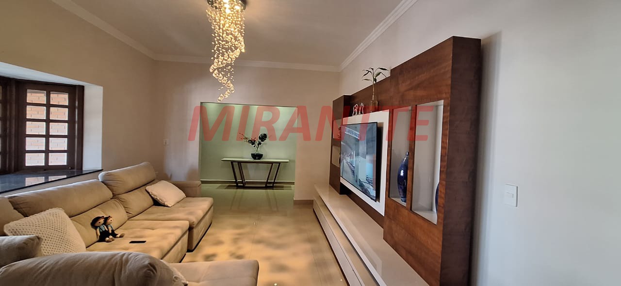 Sobrado de 480m² com 3 quartos em Santana