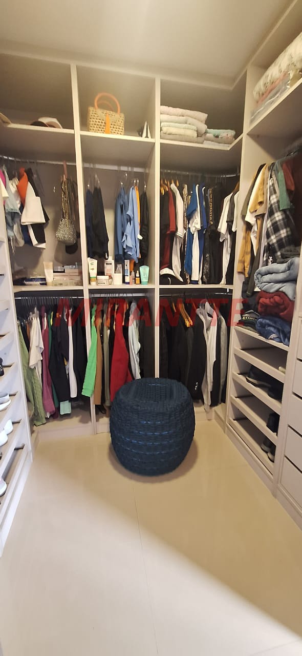 Sobrado de 480m² com 3 quartos em Santana