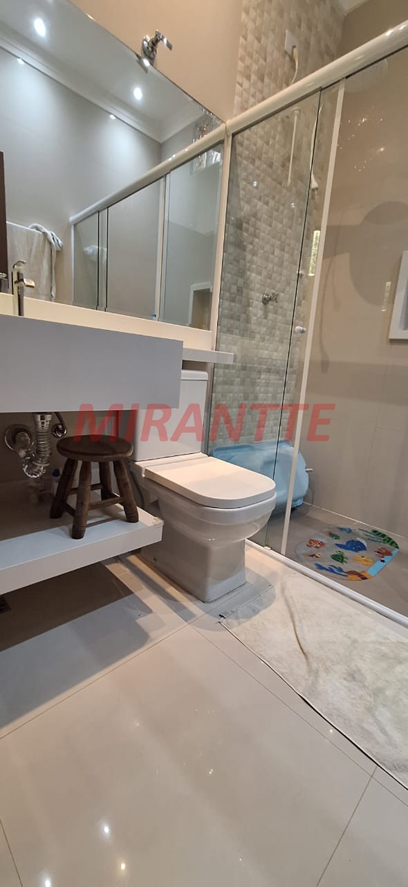 Sobrado de 480m² com 3 quartos em Santana