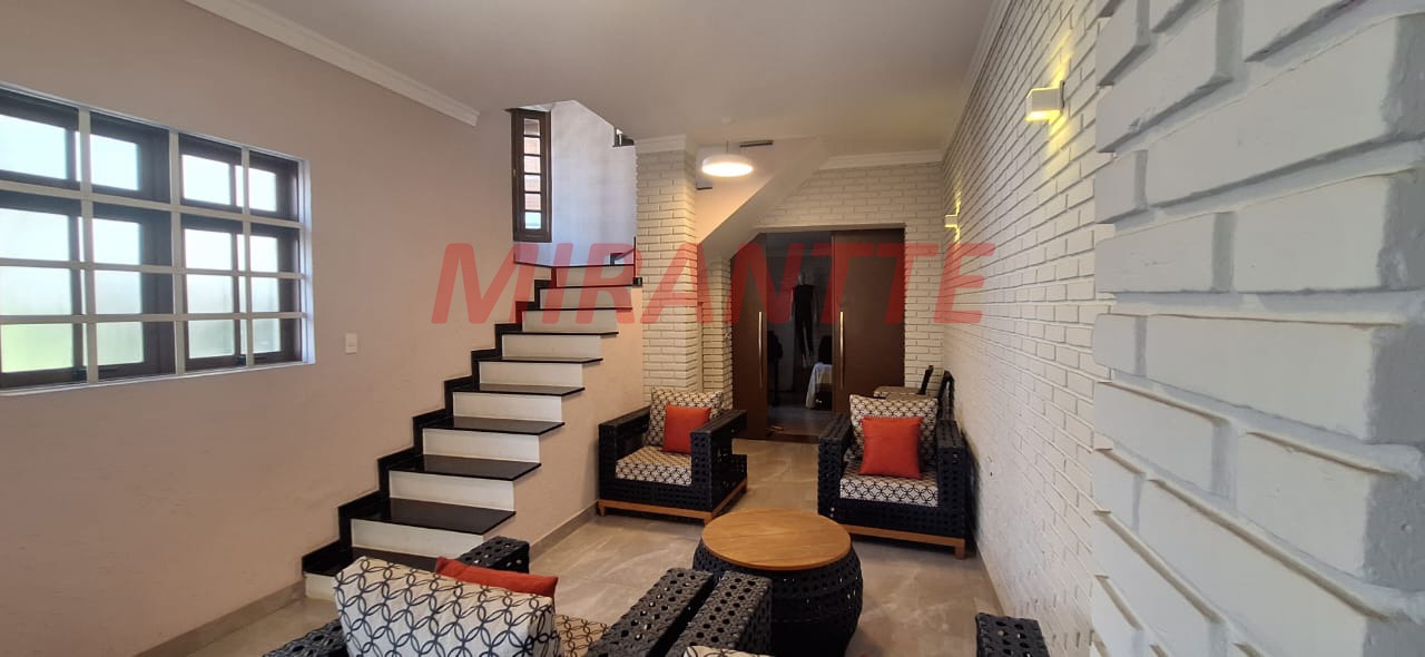Sobrado de 480m² com 3 quartos em Santana