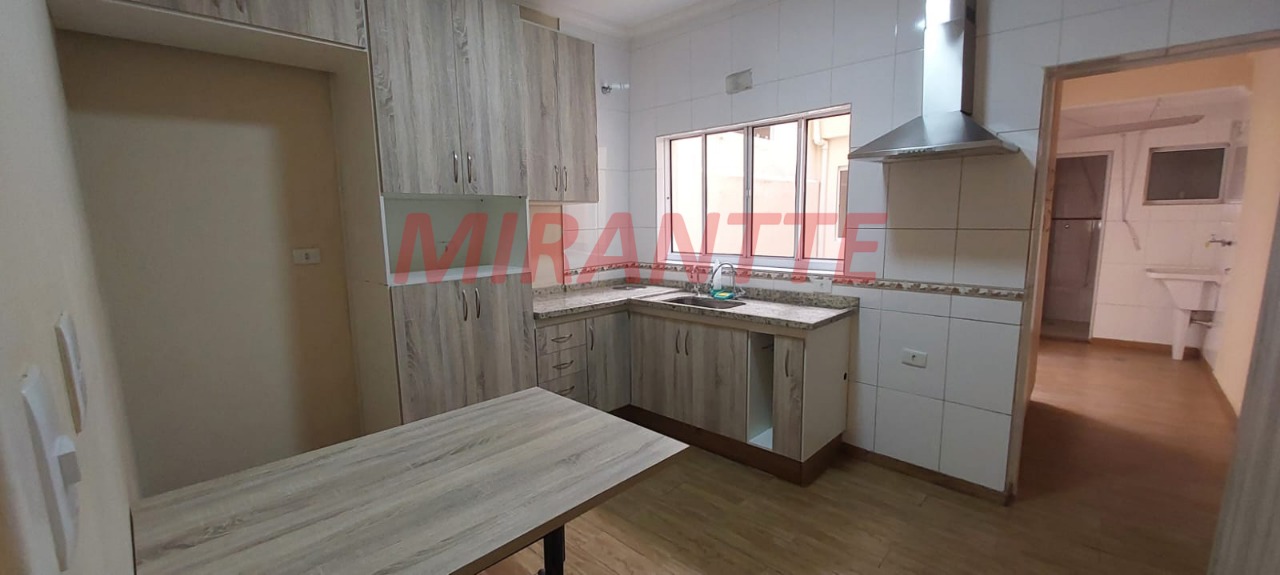 Sobrado de 160m² com 3 quartos em Santana