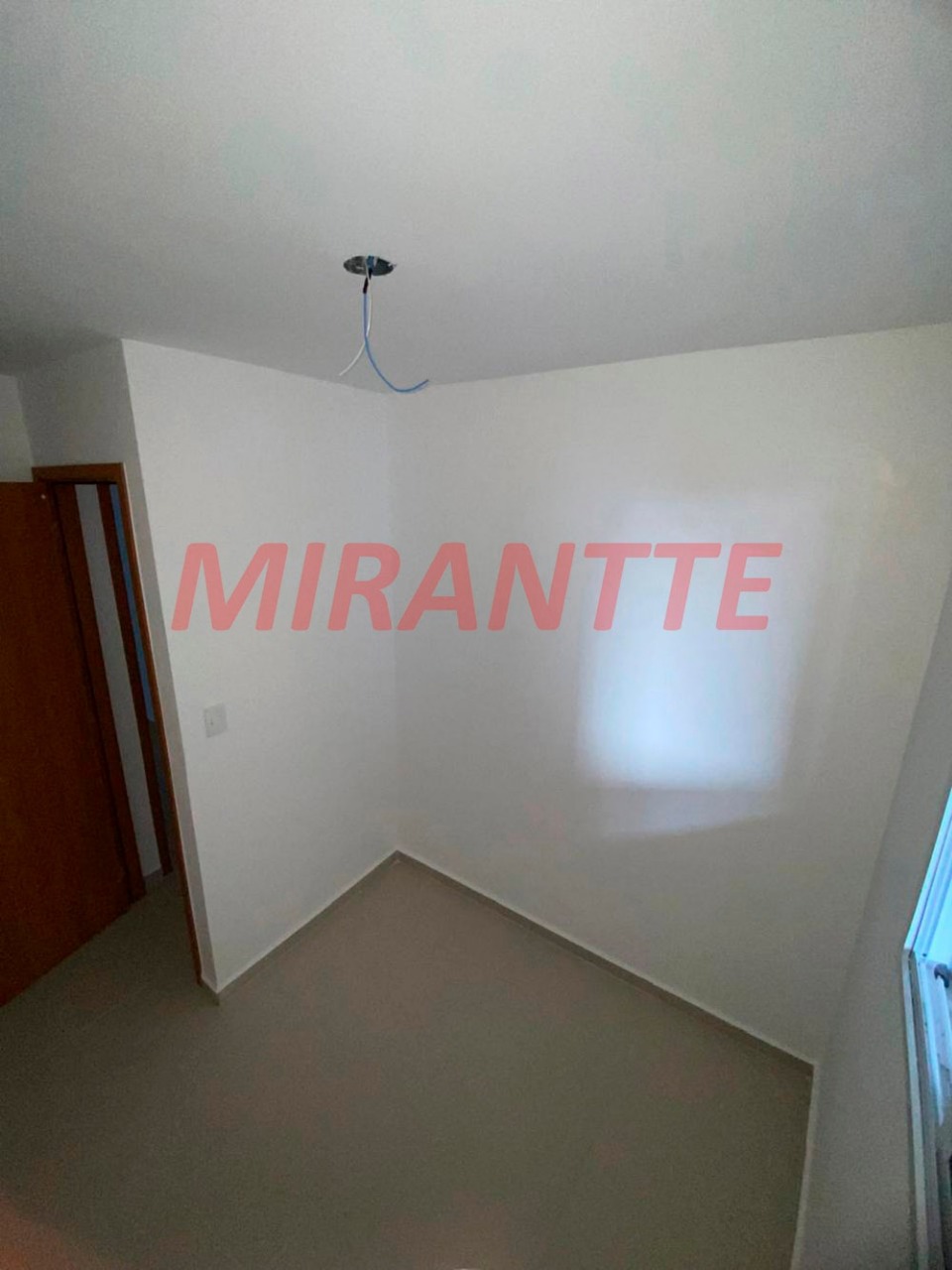 Apartamento de 38m² com 2 quartos em Água Fria