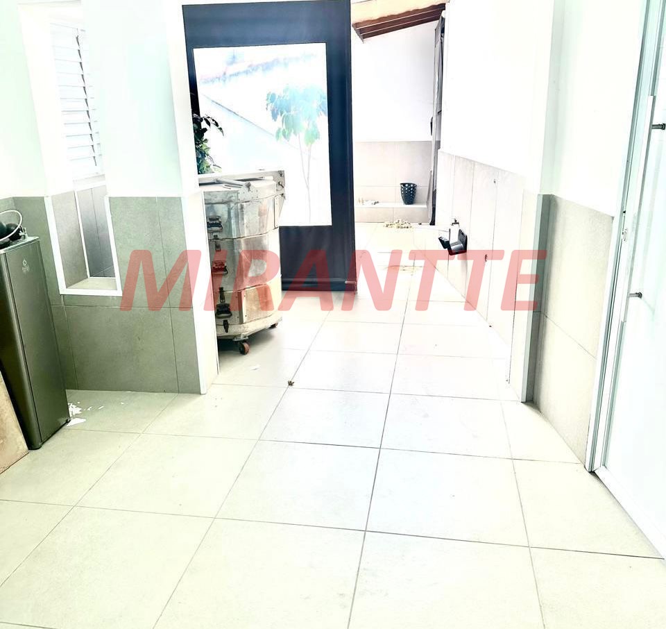 Sobrado de 220m² com 4 quartos em Carandiru