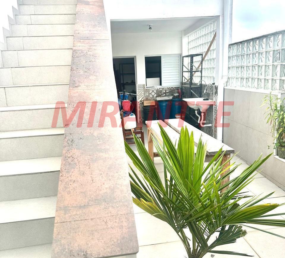 Sobrado de 220m² com 4 quartos em Carandiru