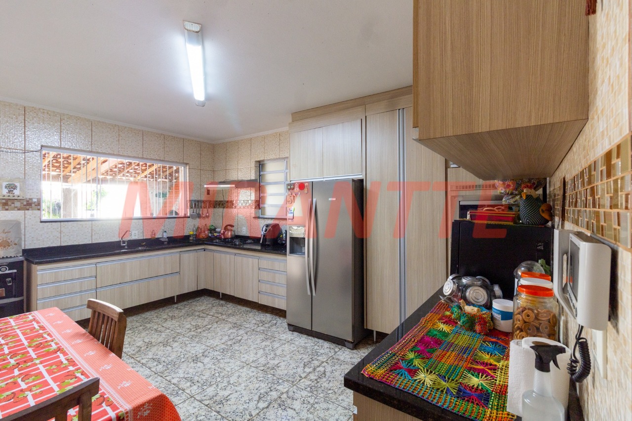 Sobrado de 135m² com 3 quartos em Santana
