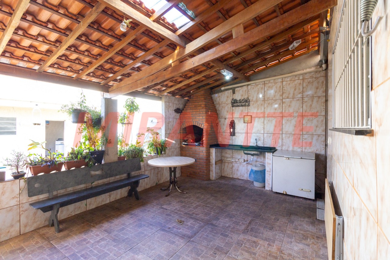 Sobrado de 135m² com 3 quartos em Santana