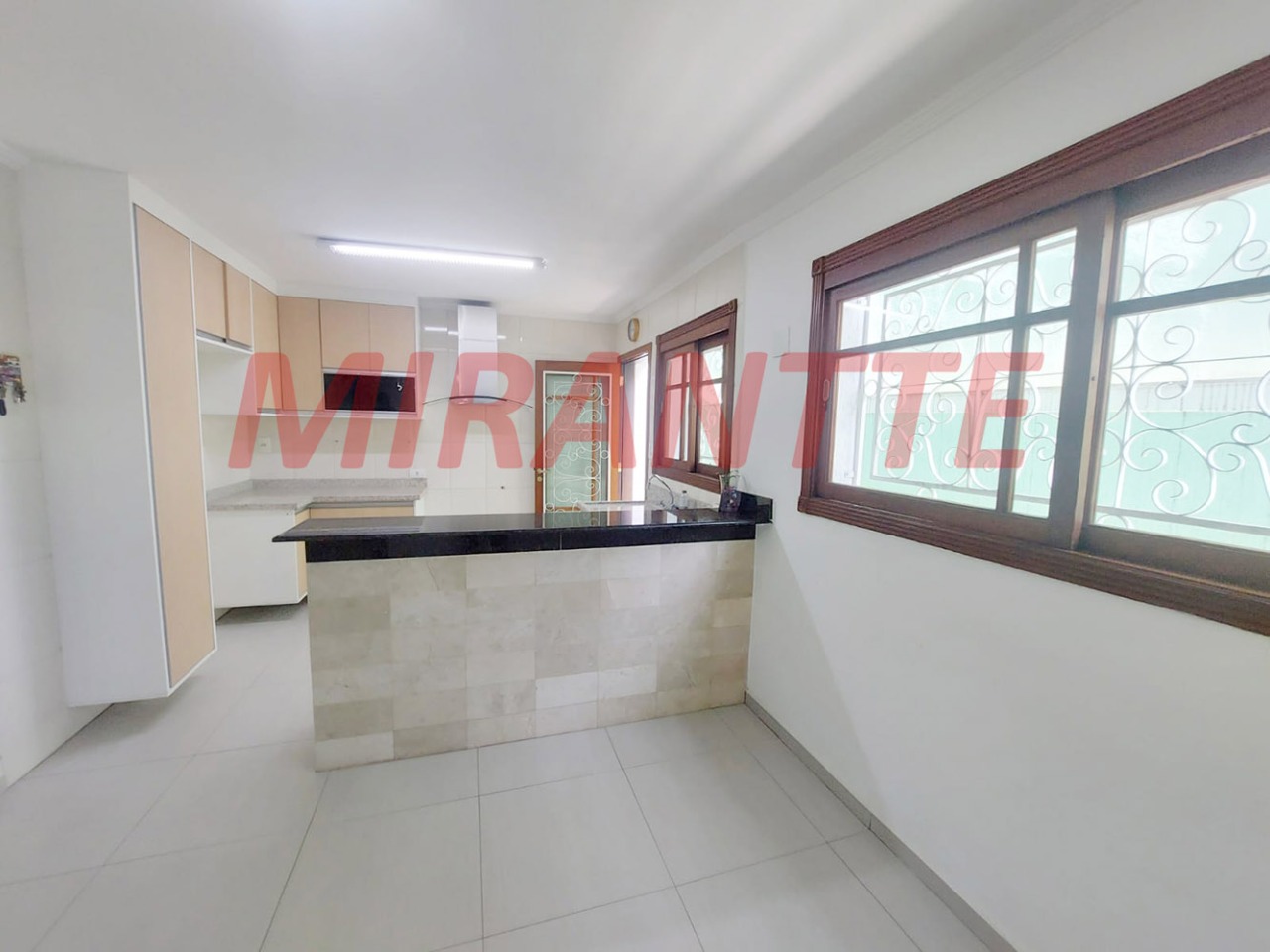 Sobrado de 134m² com 3 quartos em Parada Inglesa