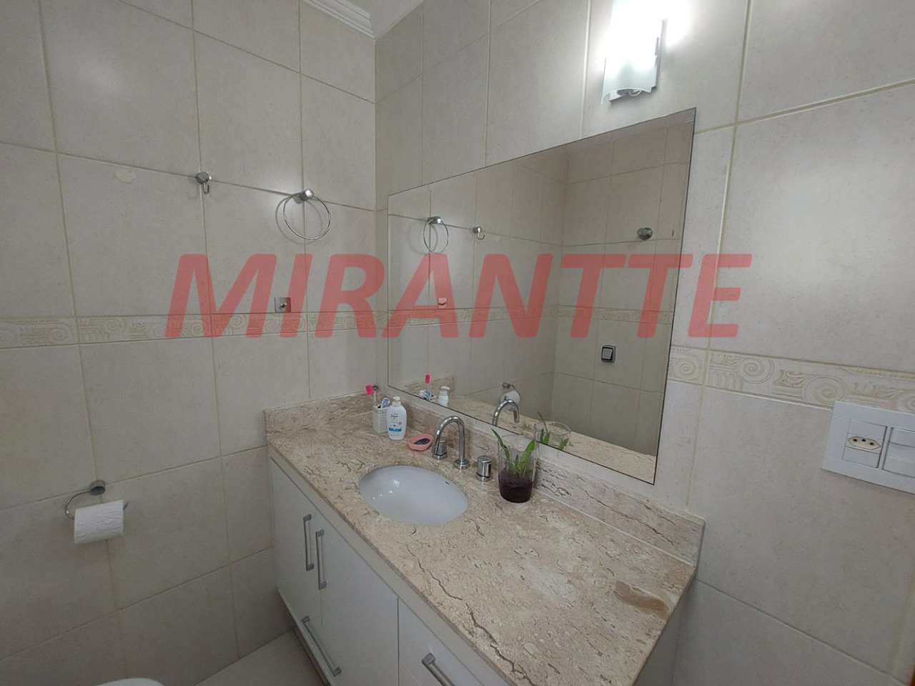 Sobrado de 134m² com 3 quartos em Parada Inglesa