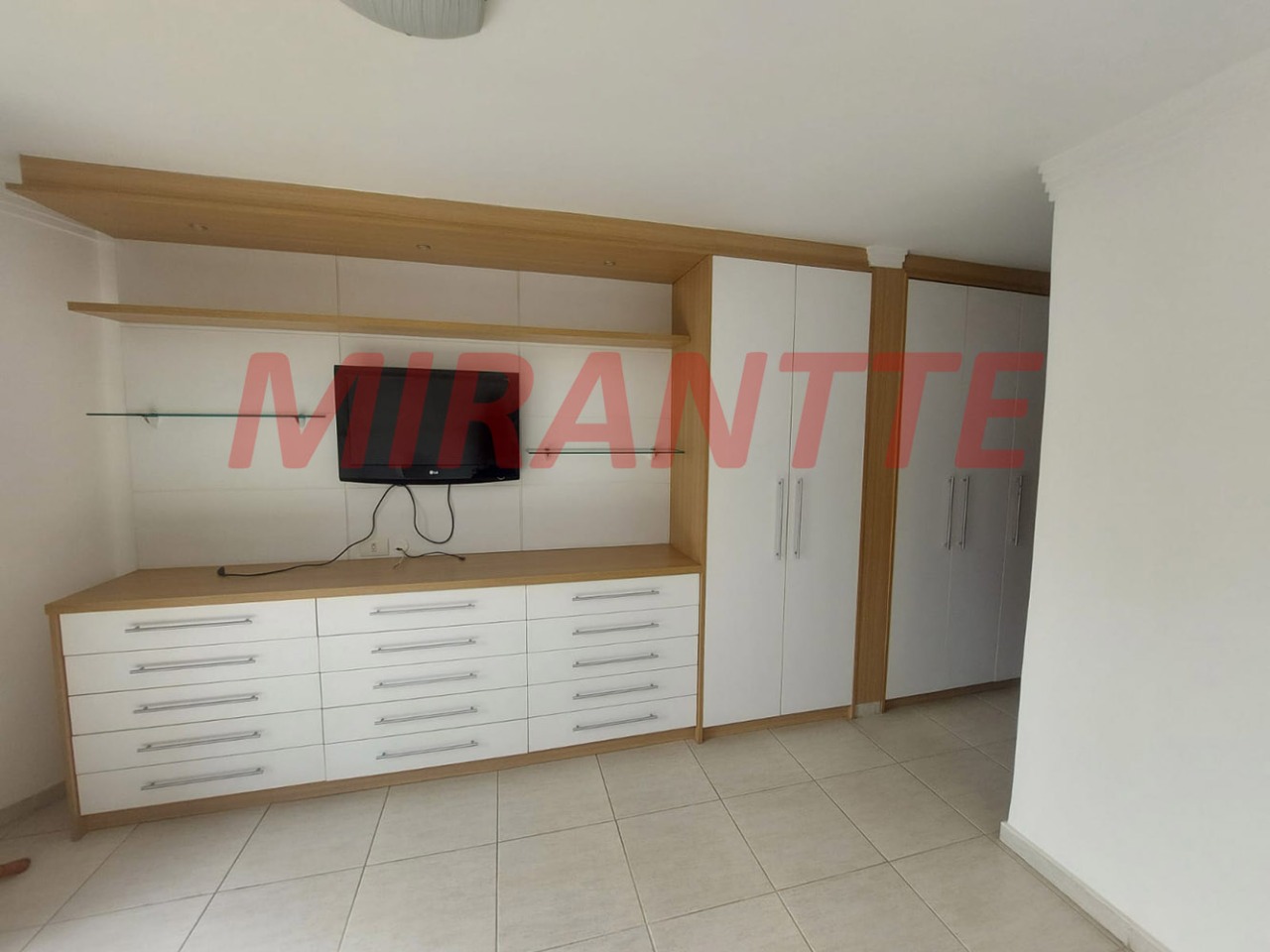 Sobrado de 134m² com 3 quartos em Parada Inglesa