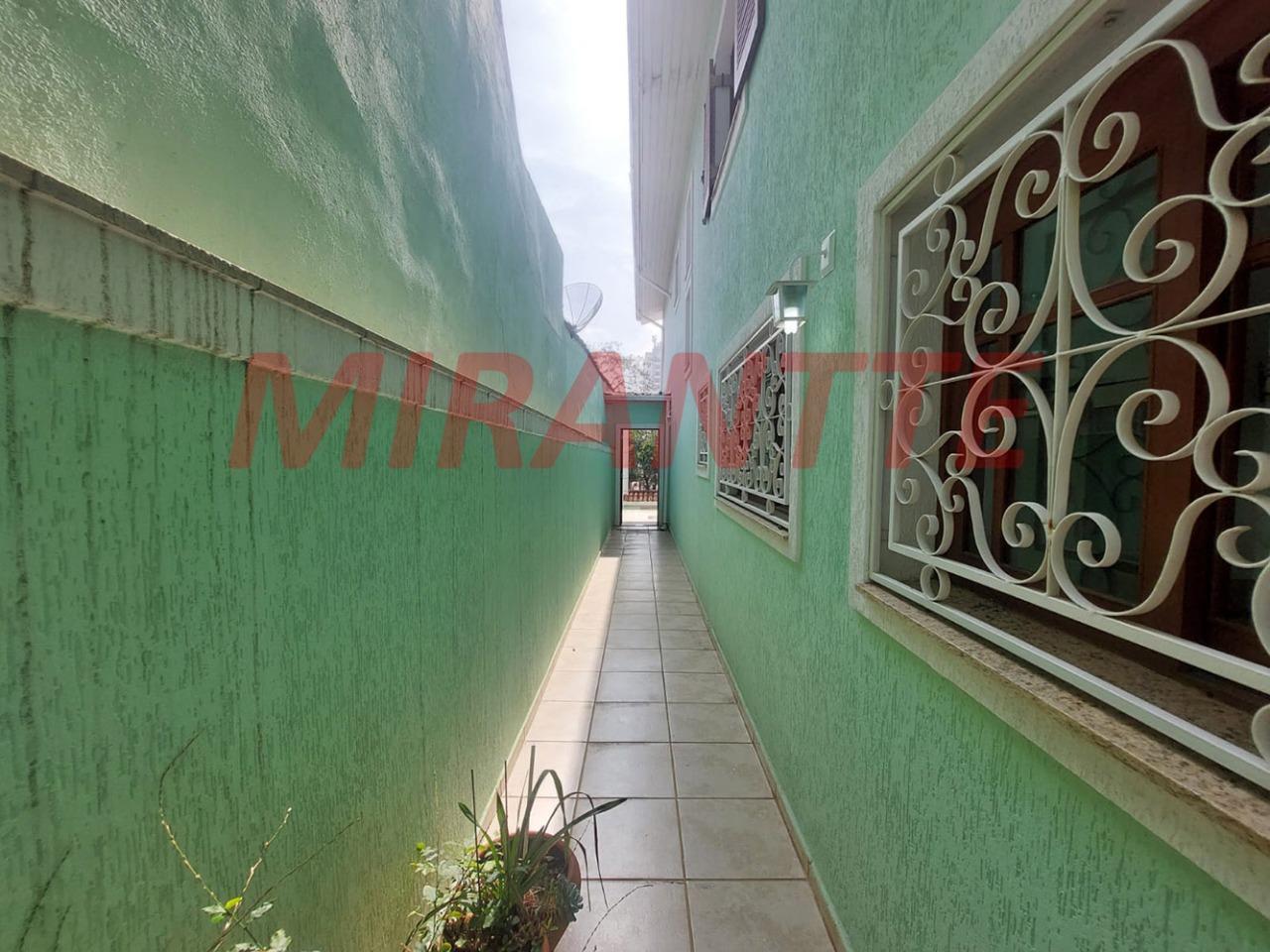 Sobrado de 134m² com 3 quartos em Parada Inglesa