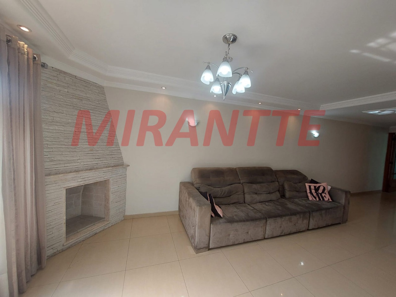 Sobrado de 134m² com 3 quartos em Parada Inglesa