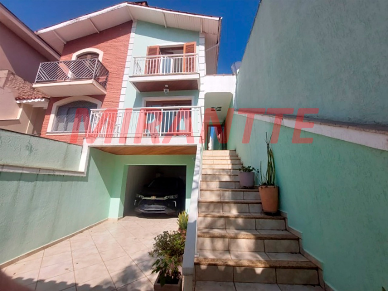 Sobrado de 134m² com 3 quartos em Parada Inglesa