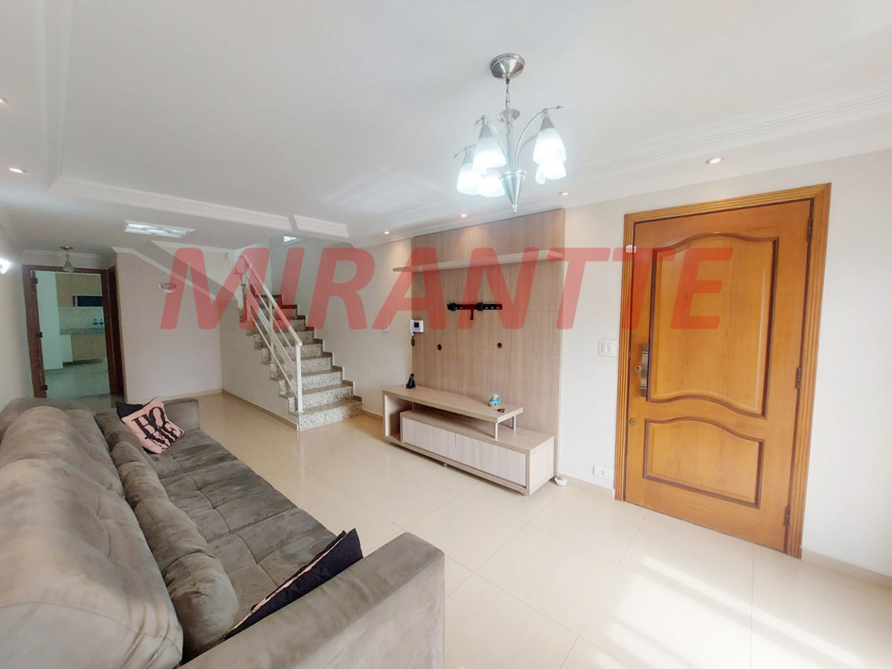 Sobrado de 134m² com 3 quartos em Parada Inglesa