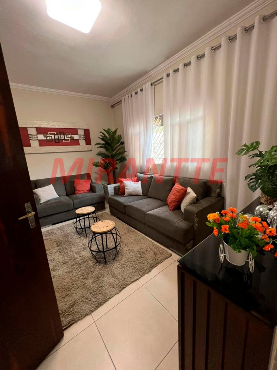 Sobrado de 150m² com 4 quartos em Parque Casa De Pedra