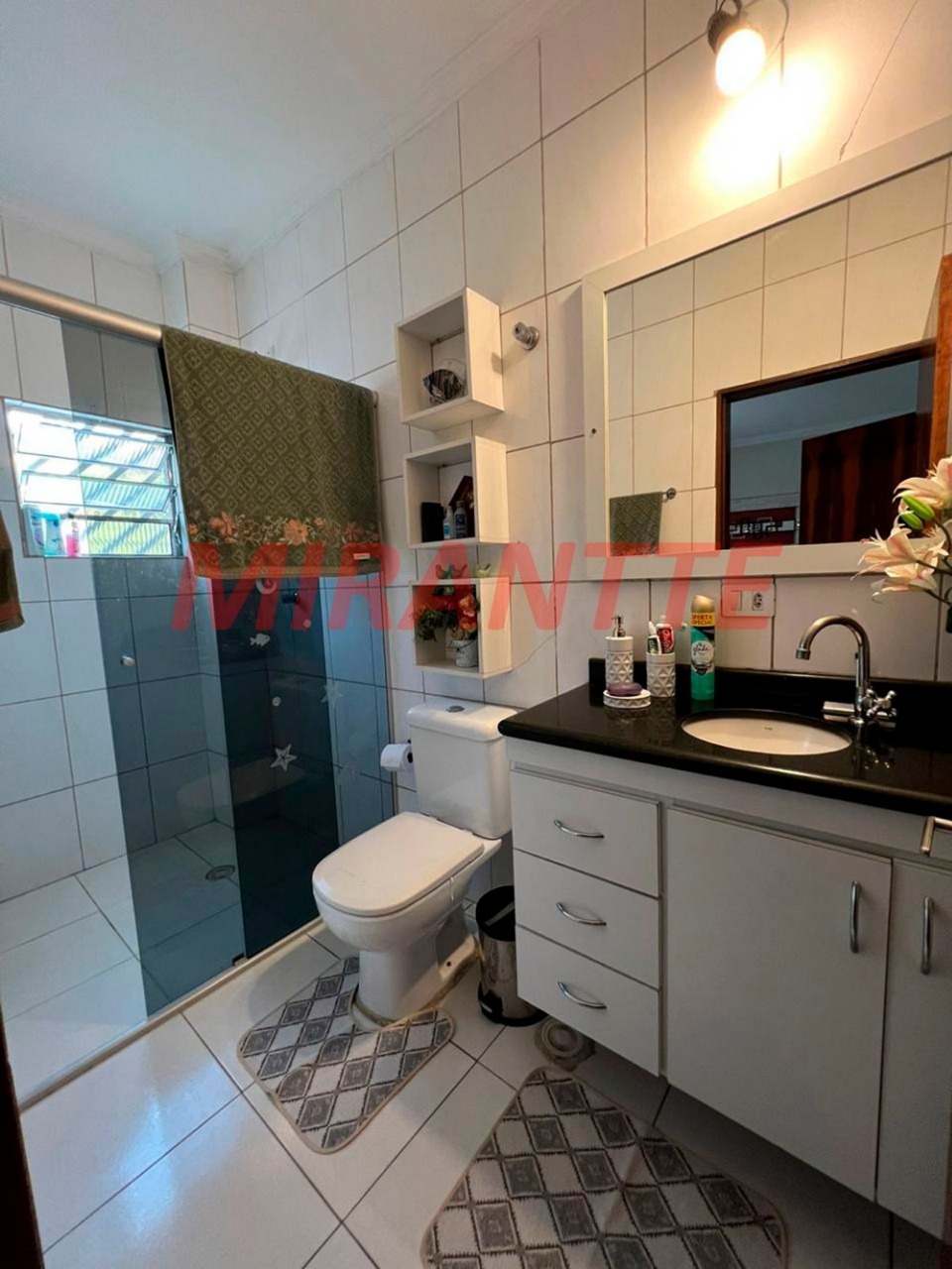 Sobrado de 150m² com 4 quartos em Parque Casa De Pedra