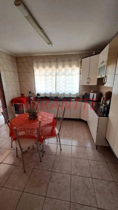 Sobrado de 180m² com 3 quartos em Jaçana