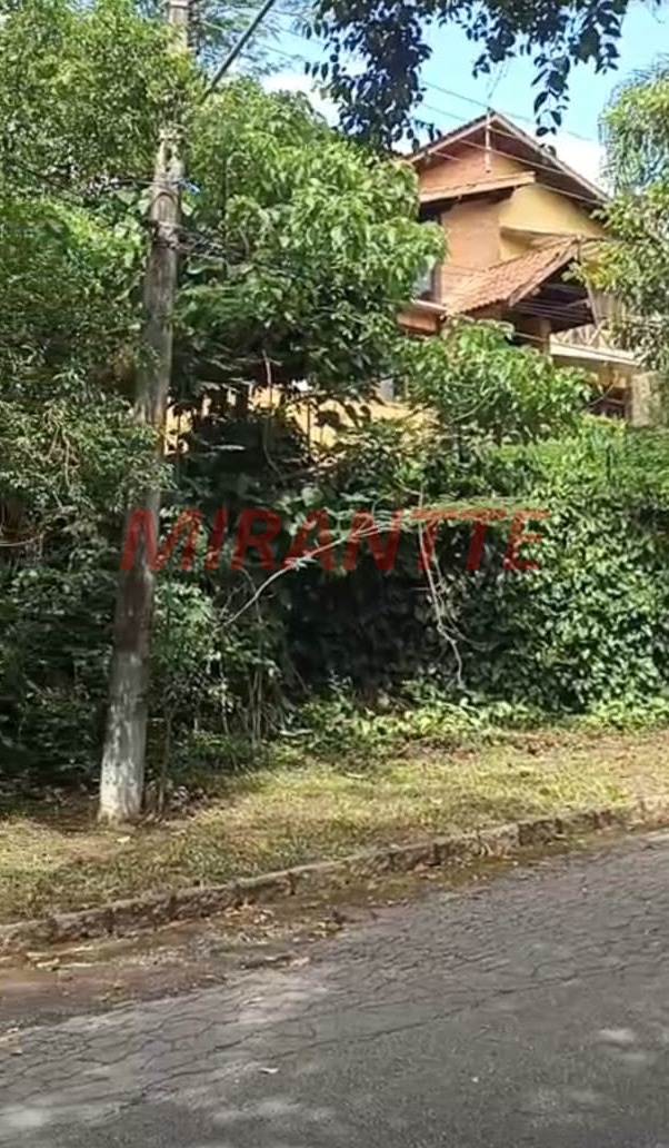 Terreno de 0m² em Alpes de Caieiras
