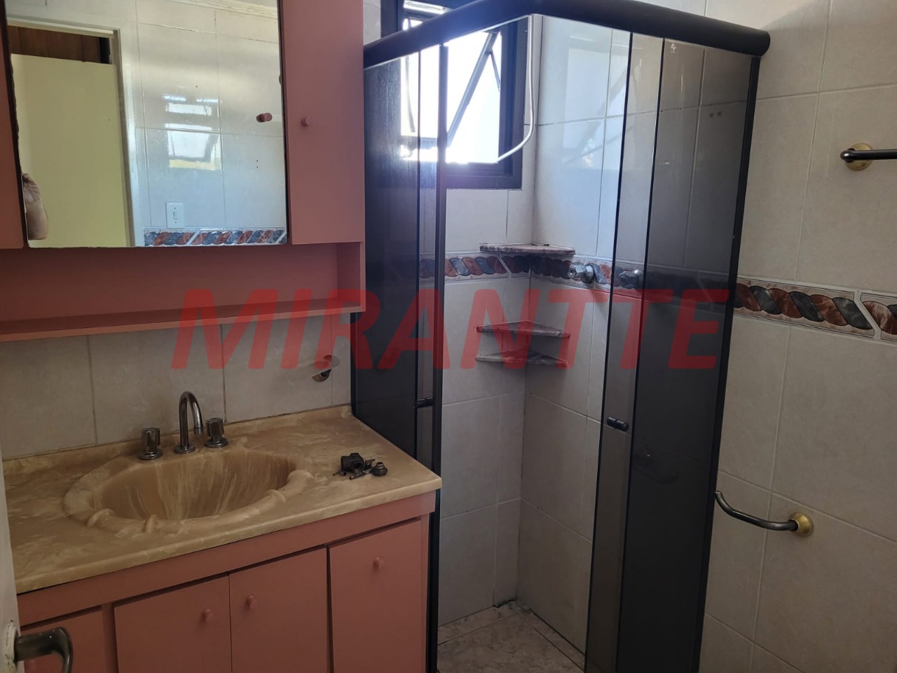 Apartamento de 93m² com 3 quartos em Vila Ester