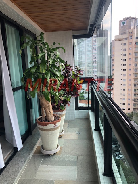 Apartamento de 234m² com 4 quartos em Aclimação