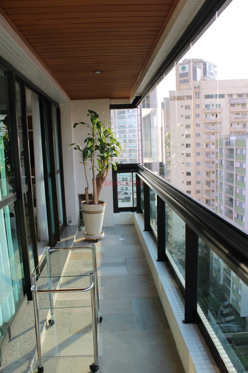 Apartamento de 234m² com 4 quartos em Aclimação
